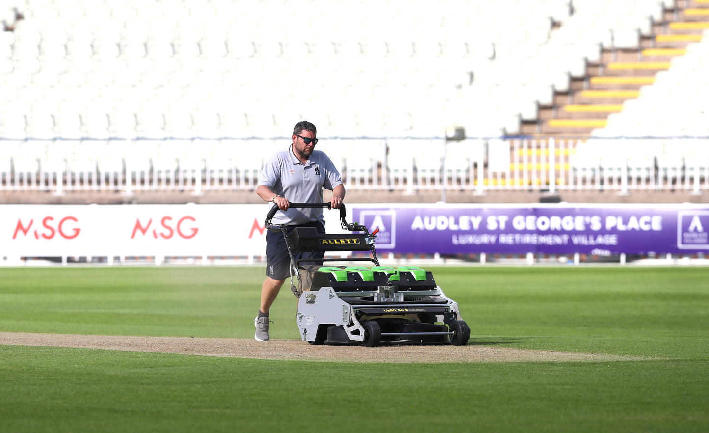 Allett Uplift 86/2 (UP86E/2) Evolution Stadium Rotary Mower