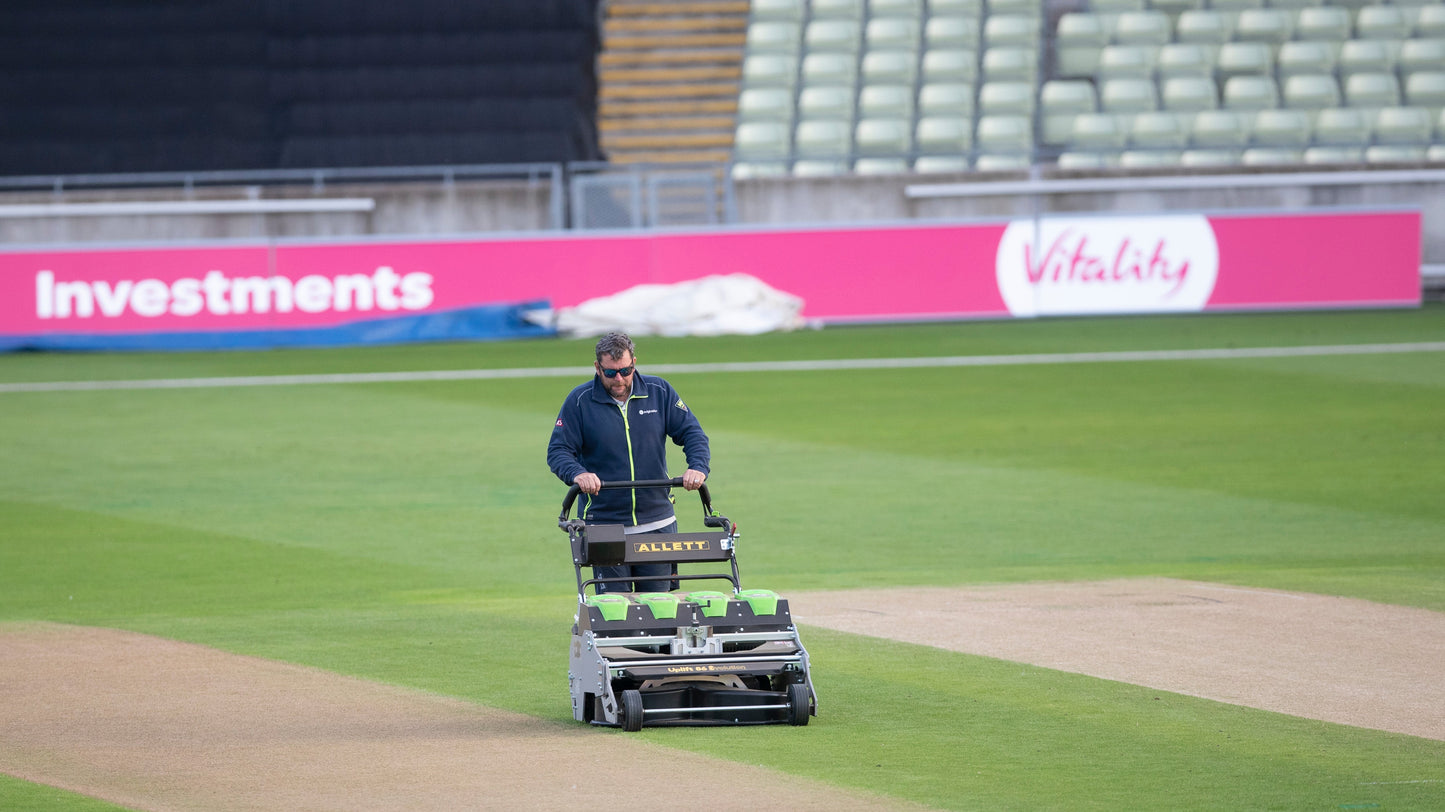 Allett Uplift 86/2 (UP86E/2) Evolution Stadium Rotary Mower