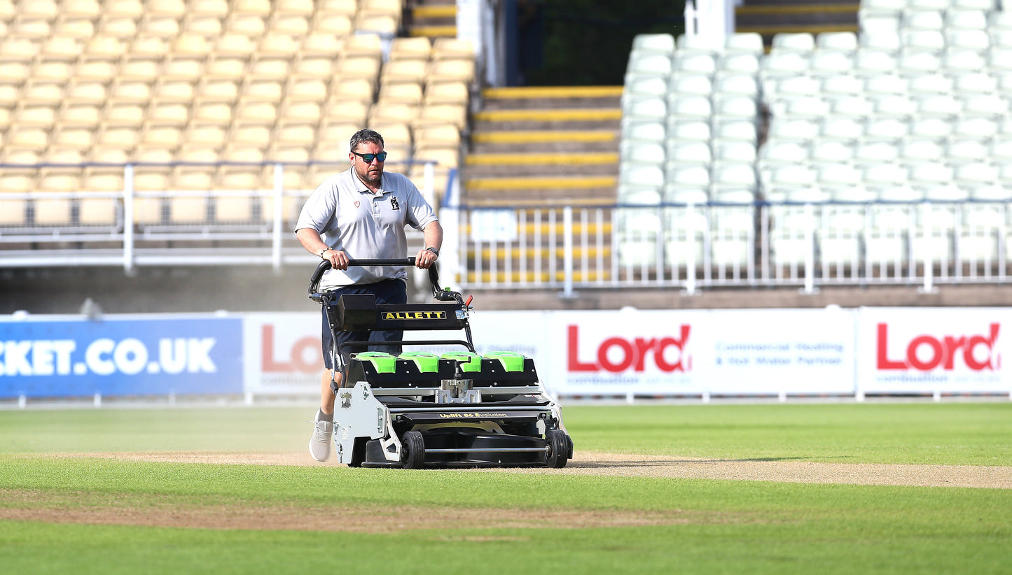 Allett Uplift 86/2 (UP86E/2) Evolution Stadium Rotary Mower