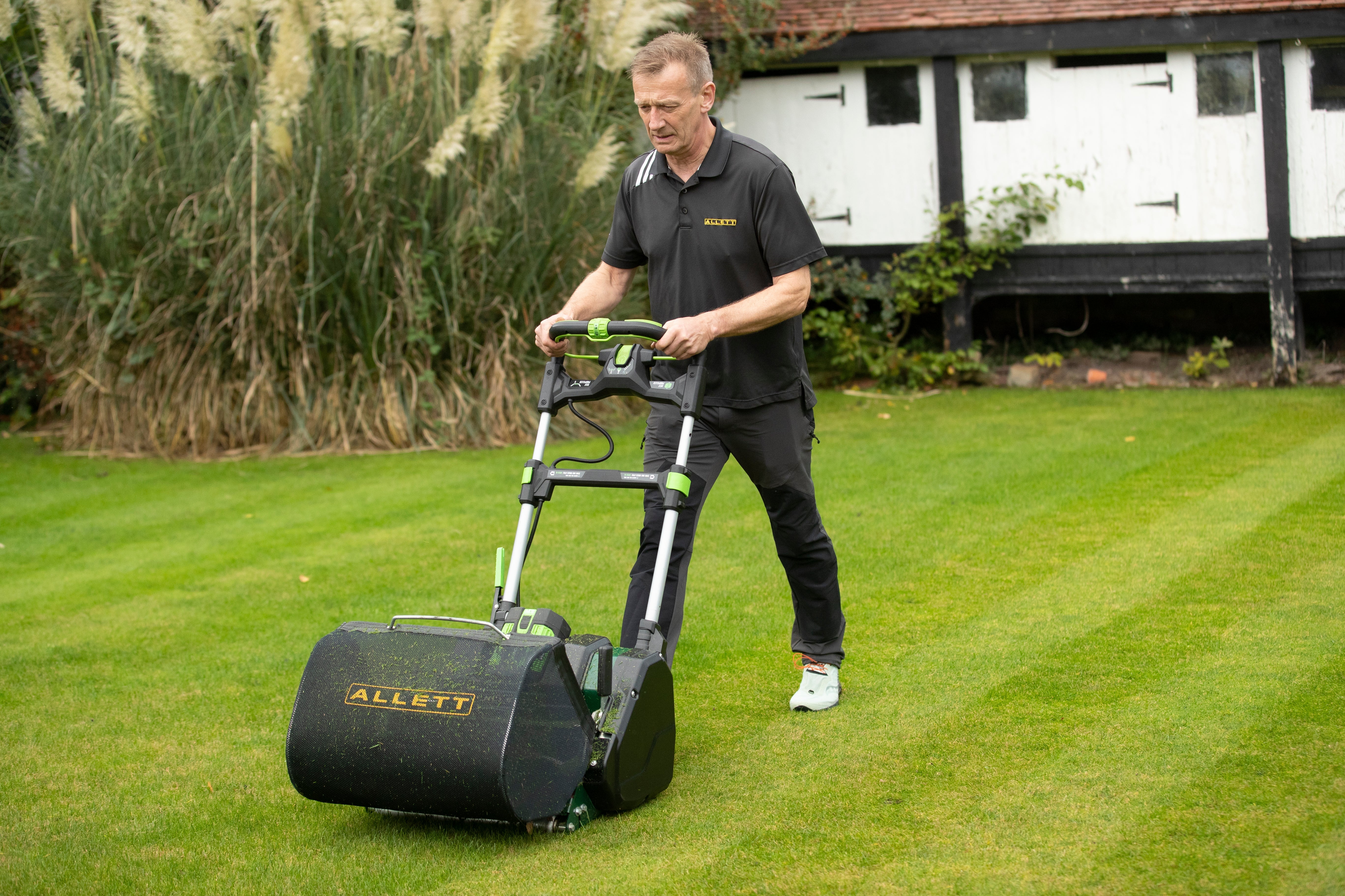 Allett Stirling 43 17 Battery Cylinder Mower ALLETT Pro